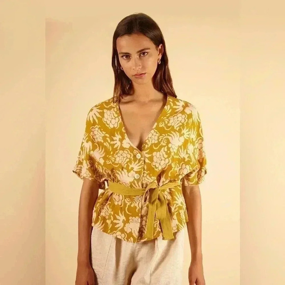 FRNCH Tops - Frnch Carminda Top (Olive) Size Small